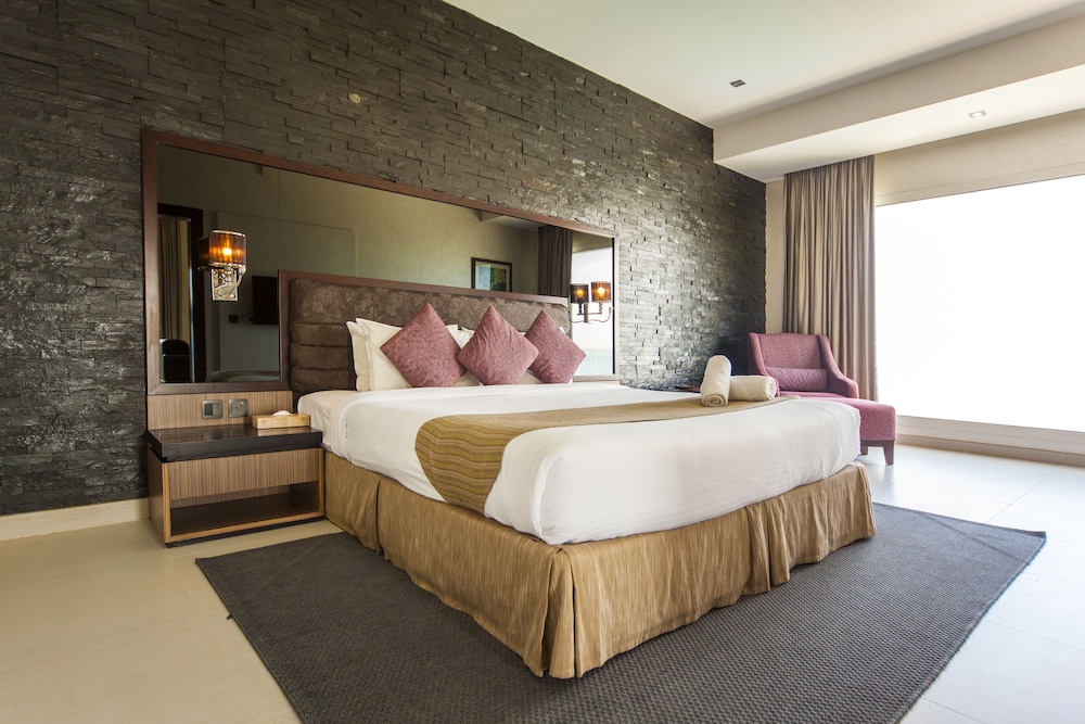 Pearl Hotel and Spa (ex Pearl Beach Hotel) 18/35