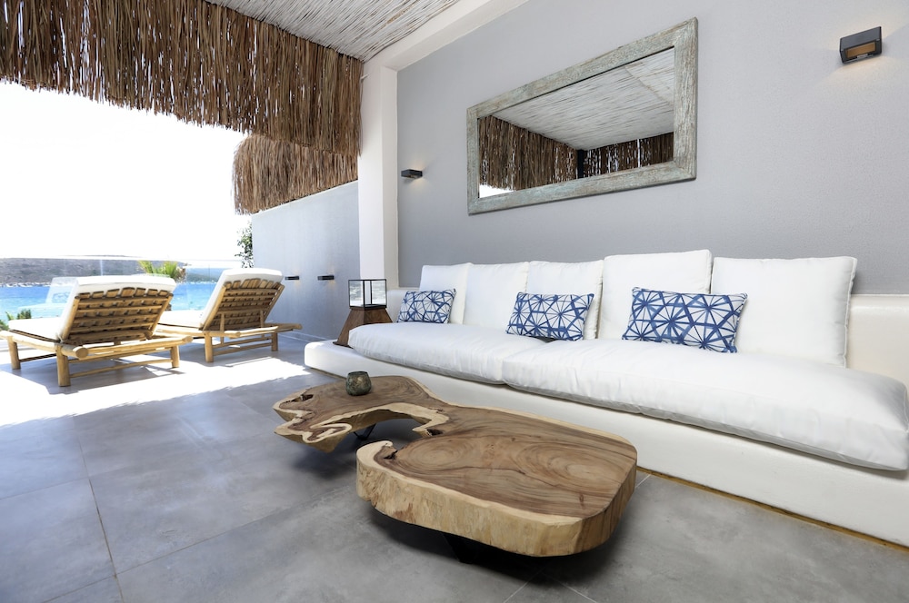 Design Plus Seya Beach Hotel 50/67
