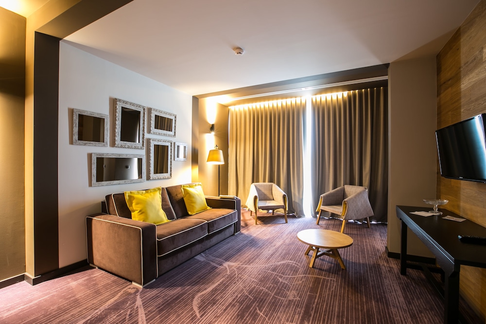 Vale D Azenha Hotel And Residences 11/50