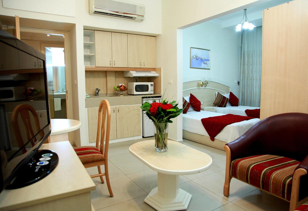 Elysee Residence 27/39