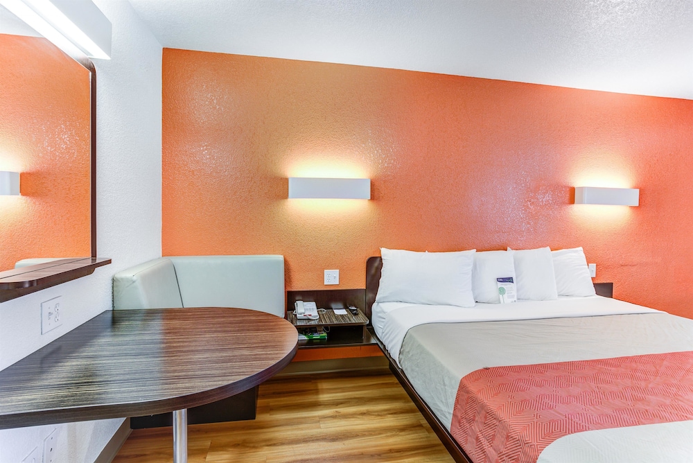 Motel6 Portland, OR - Tigard West 34/49