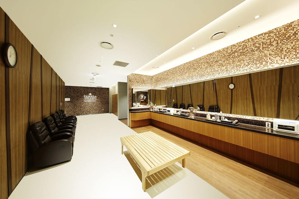 Ramada Hotel & Suites by Wyndham Gangwon Pyeongchang 35/66