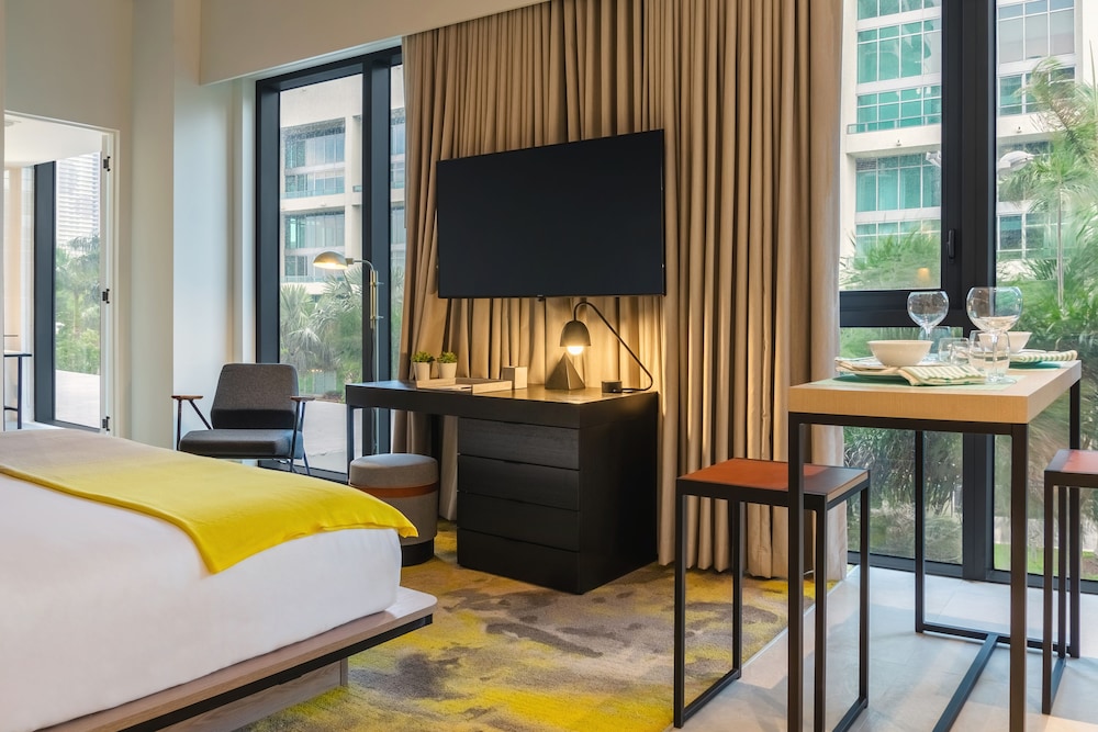 Hyde Midtown Miami 53/70