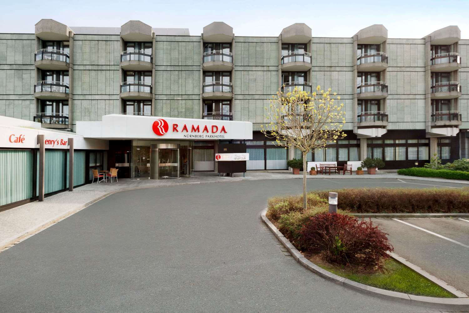 Ramada by Wyndham Nuernberg Parkhotel 32/36