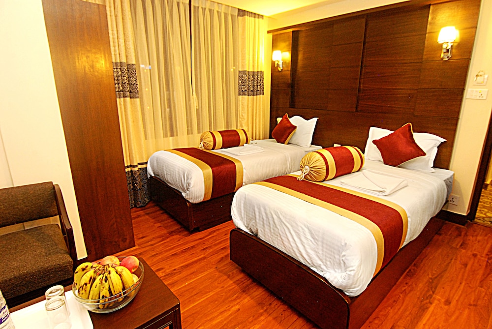 Hotel Buddha 11/56