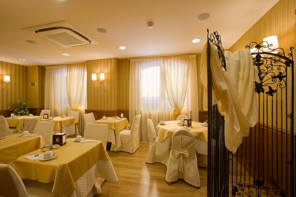 Phi Hotel Principe 42/60