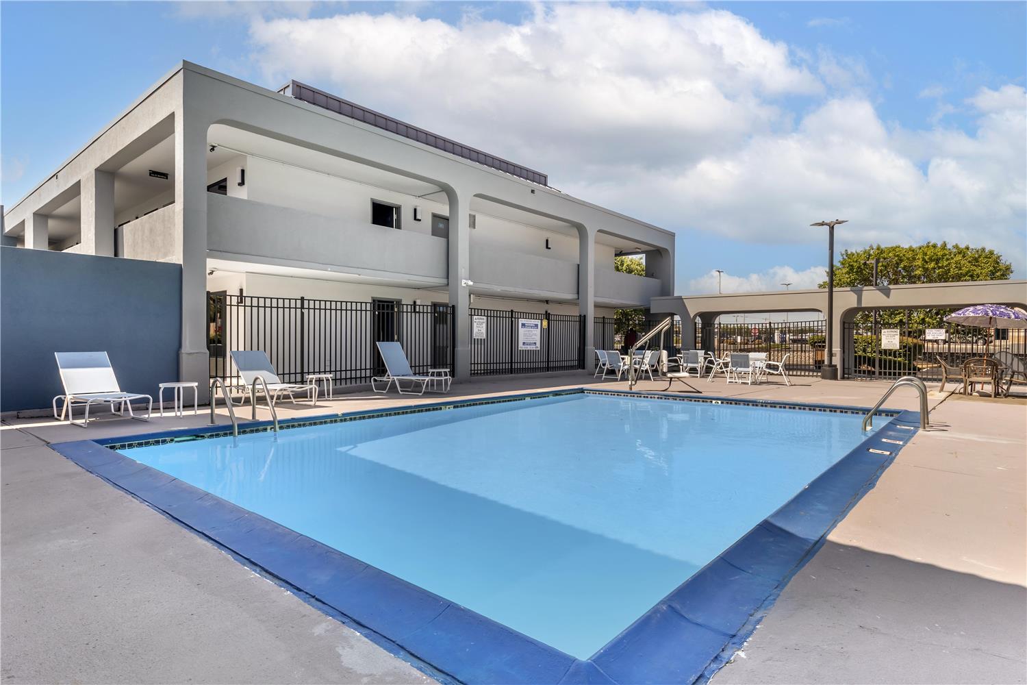 Best Western Salisbury Plaza 8/17