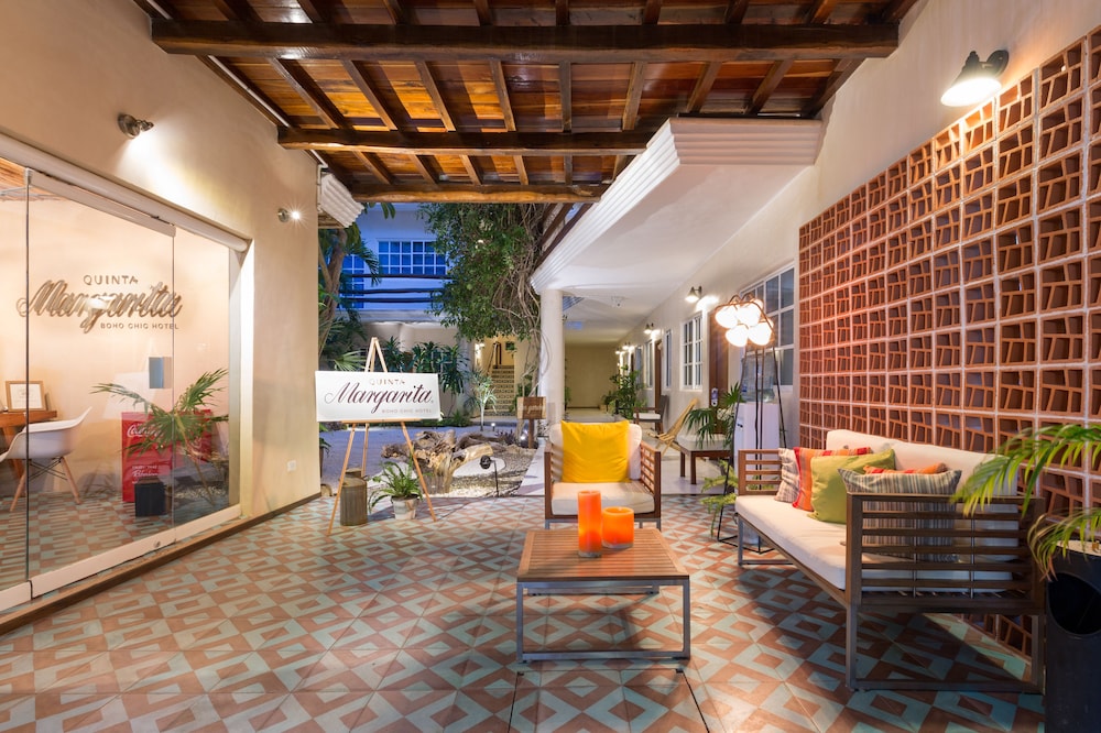 Quinta Margarita Suites 38/68