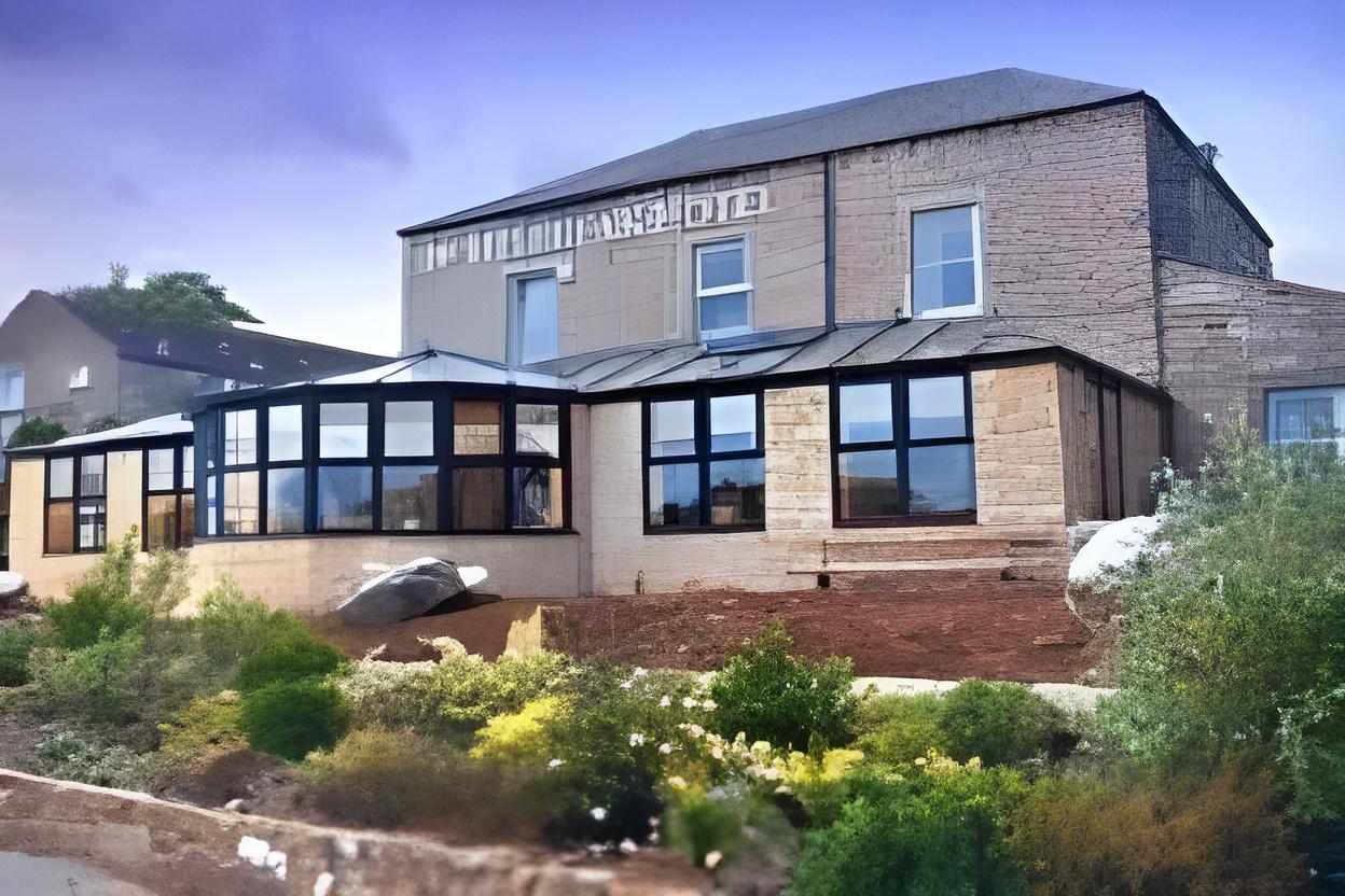 The Melbreak Country Hotel 1/12