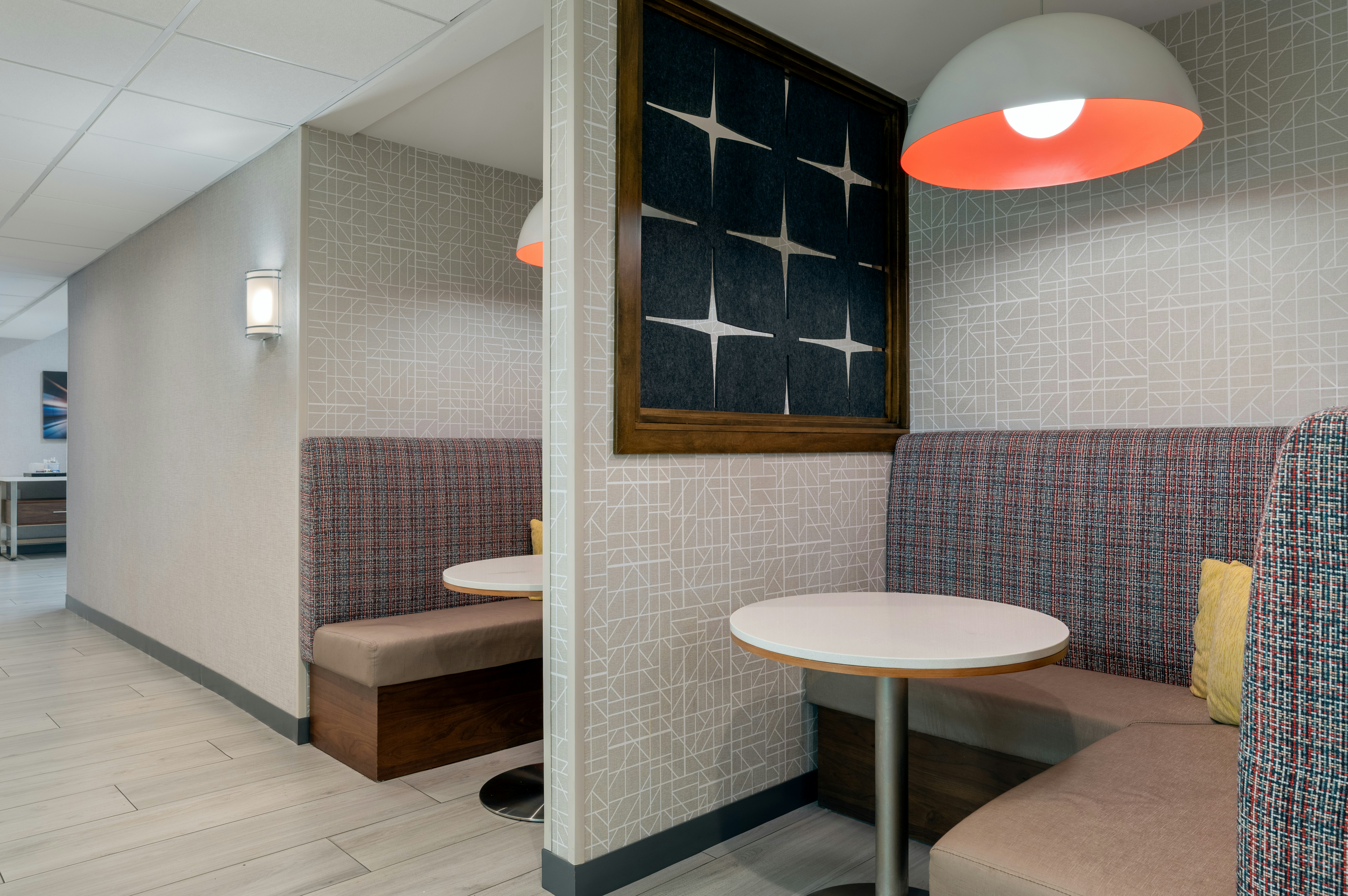 Hampton Inn Suites Ypsilanti 22/23