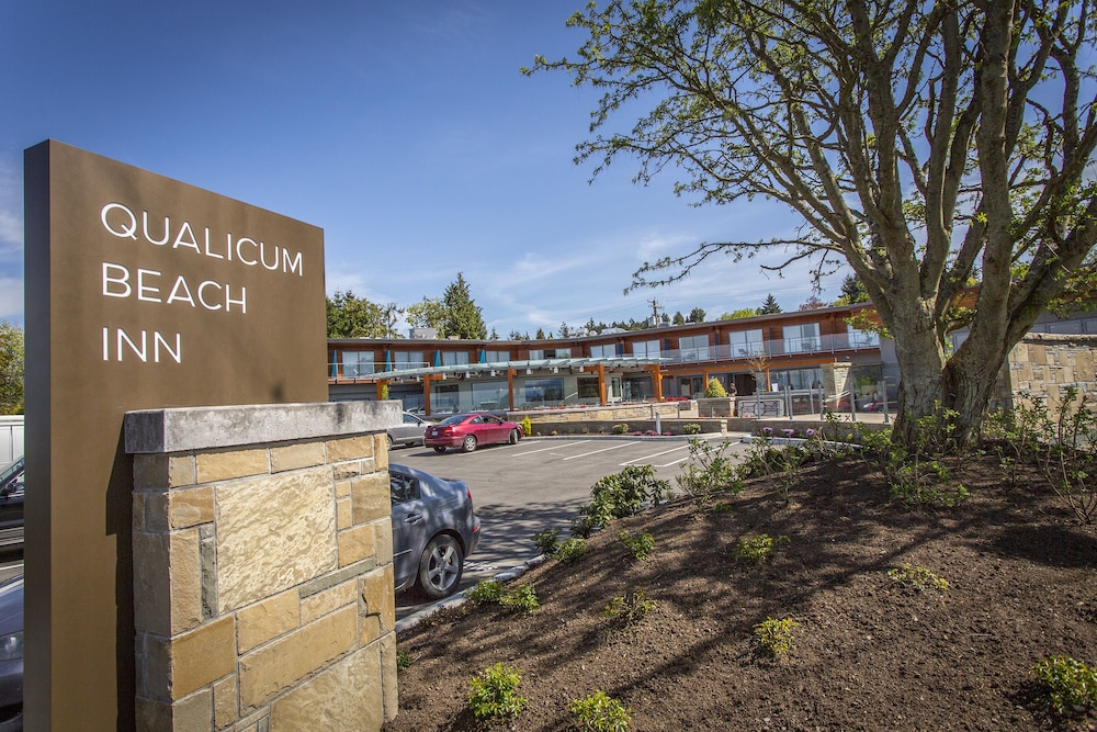 Qualicum Beach Inn 66/70