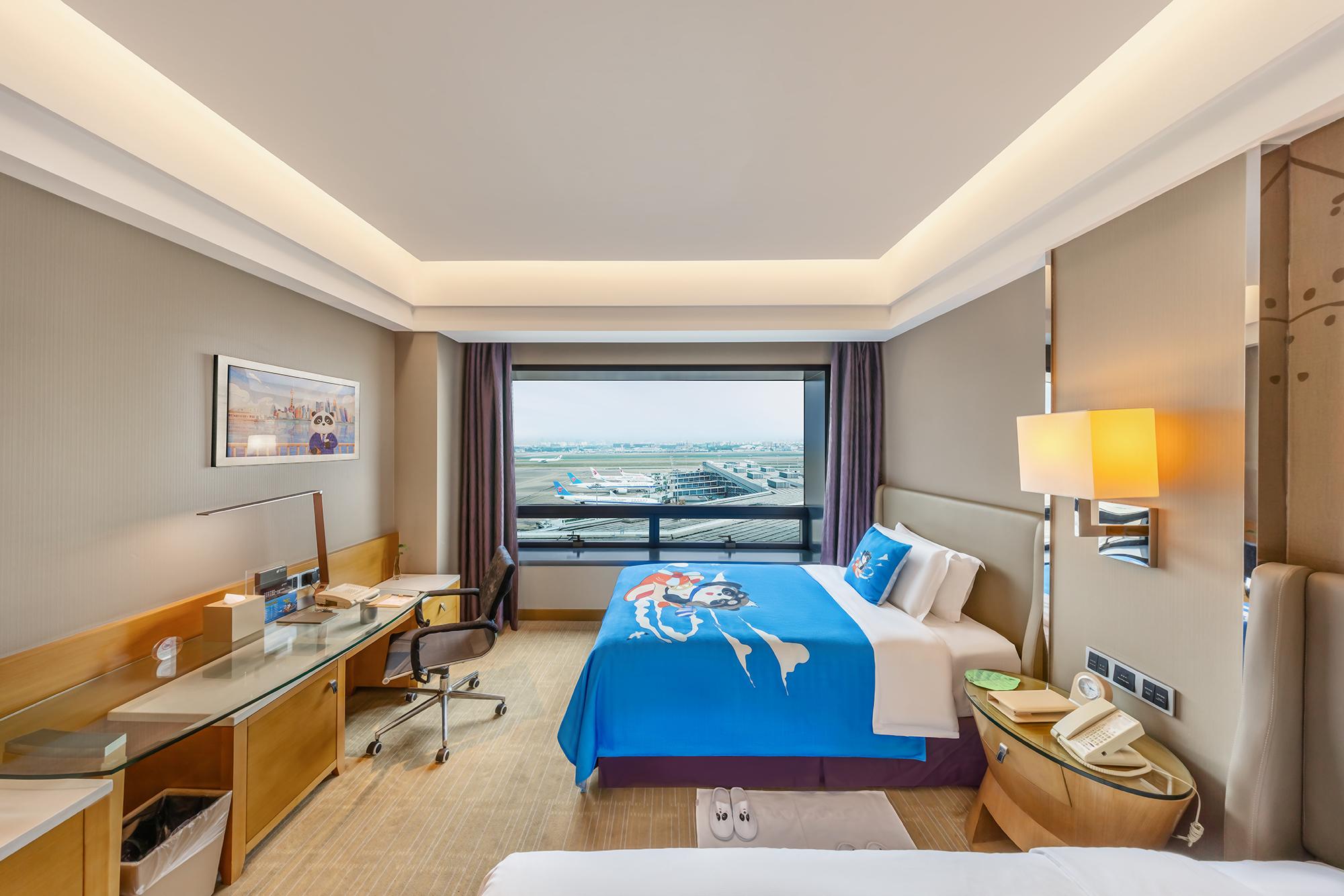 غرفة عائلية ثلاثية بسرير كوين وسرير فردي، Shanghai Hongqiao Airport Boyue Hotel - AirChina 2/2