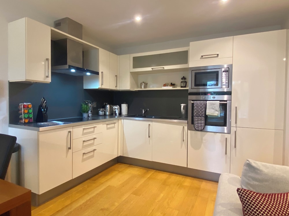 YOUR SPACE APARTMENTS - THE HAMILTONS 5/46