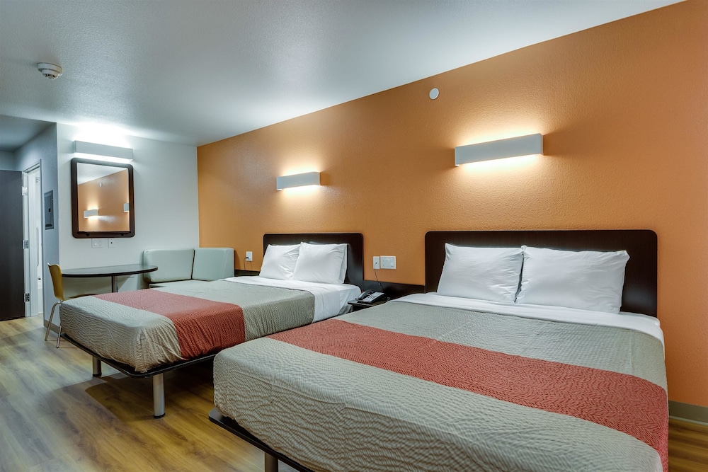Motel6 Tulsa, OK 18/59