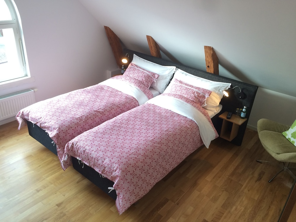 Annas Hotell 14/50