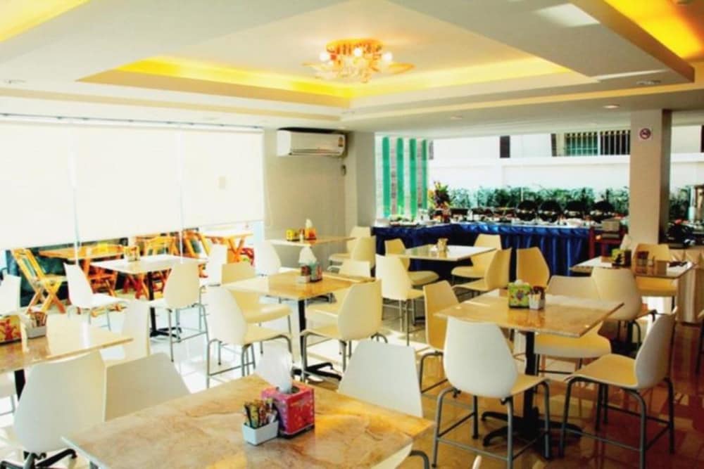 That Phanom River View Hotel 37/48
