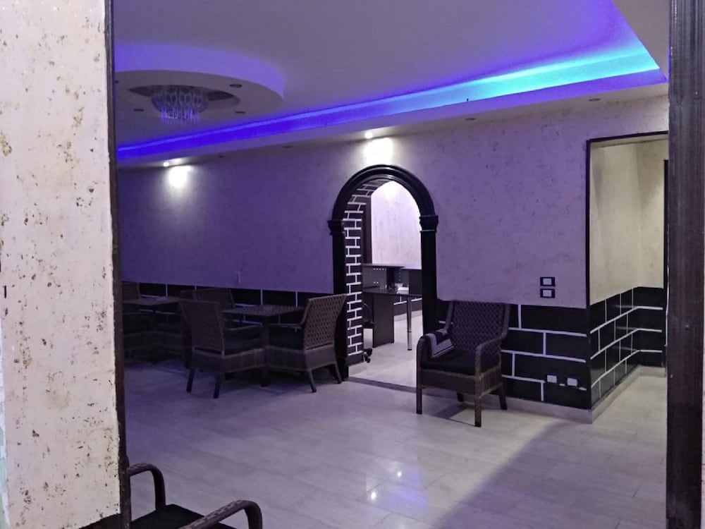 Oasis Hotel 31/50