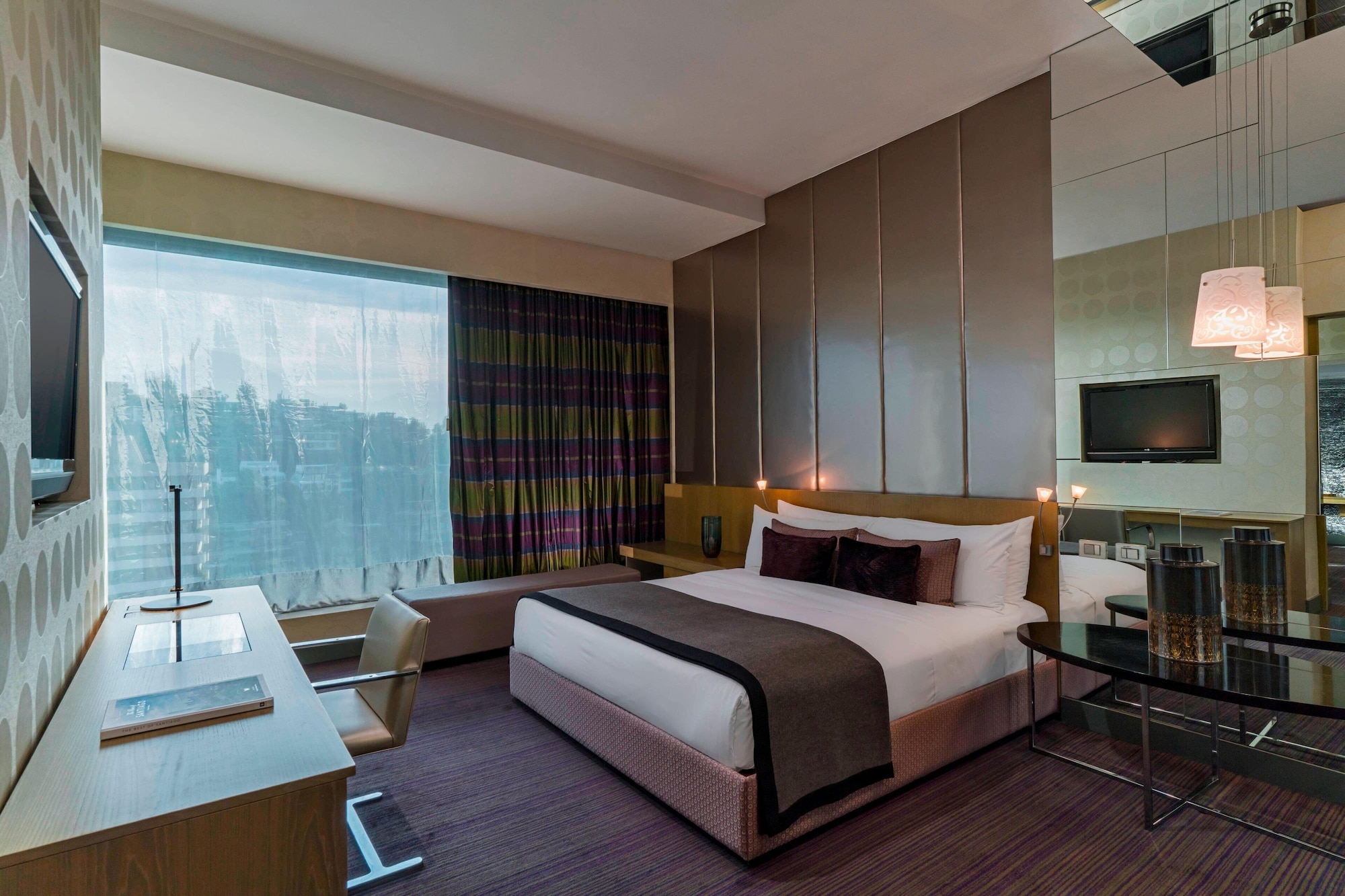 Wonderful, King Bed