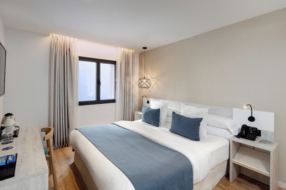 CLASSIC, DOUBLE BED