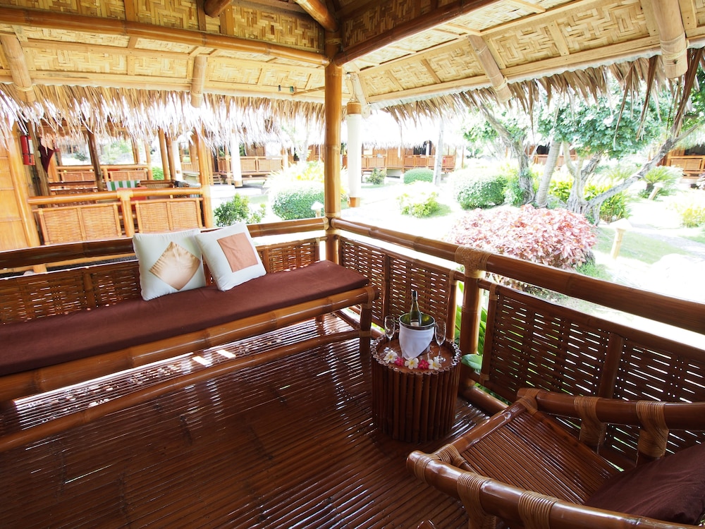 Pura Vida Beach And Dive Resort 38/61