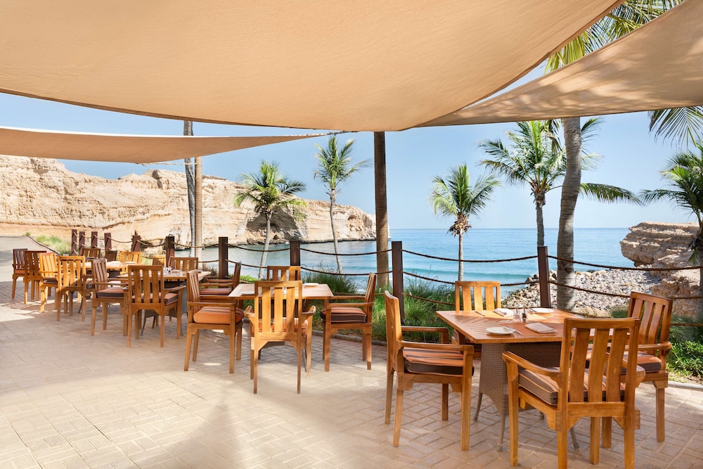 Al Husn Hotel Muscat 37/50
