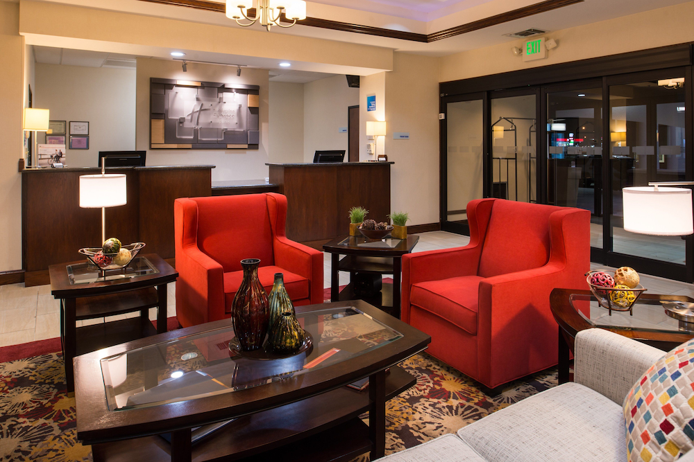 Holiday Inn Express Hotel And Suites Pittsburg 44/73