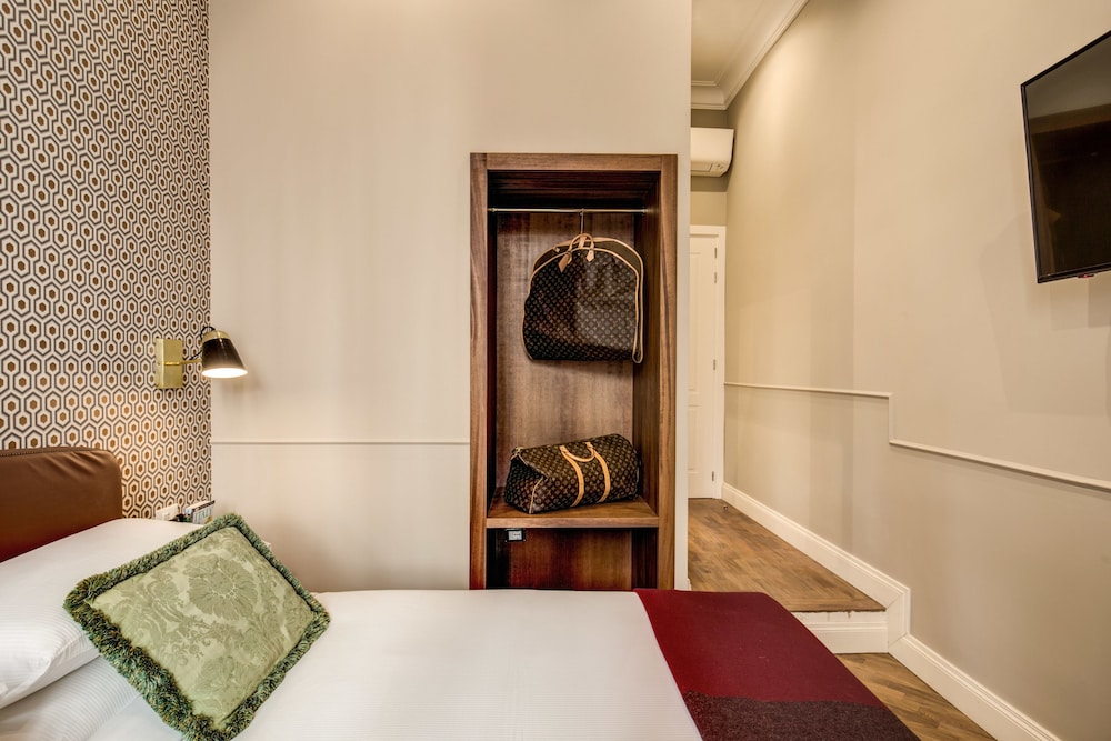 Charme Spagna Boutique Hotel 41/77
