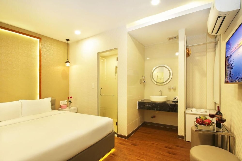 Cupid 2 Hotel 5/67