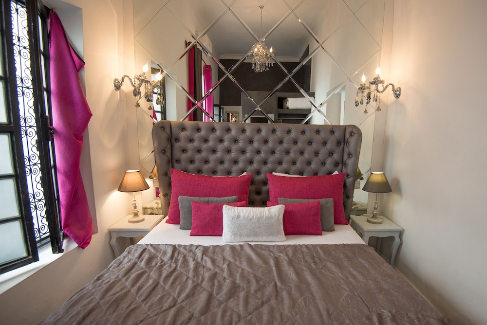 Riad Villa Wengé 36/50