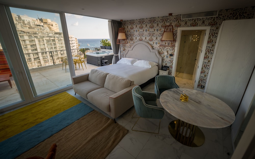 Holm Hotel And Spa 62/76