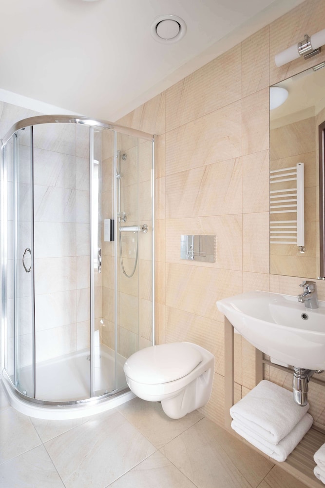 Golden Tulip Krakow City Center Hotel 56/57