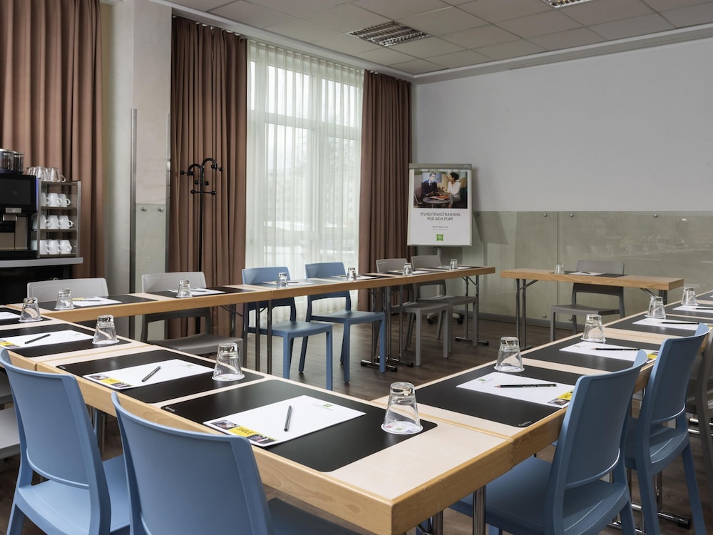 ibis Styles Berlin Treptow Hotel 56/71
