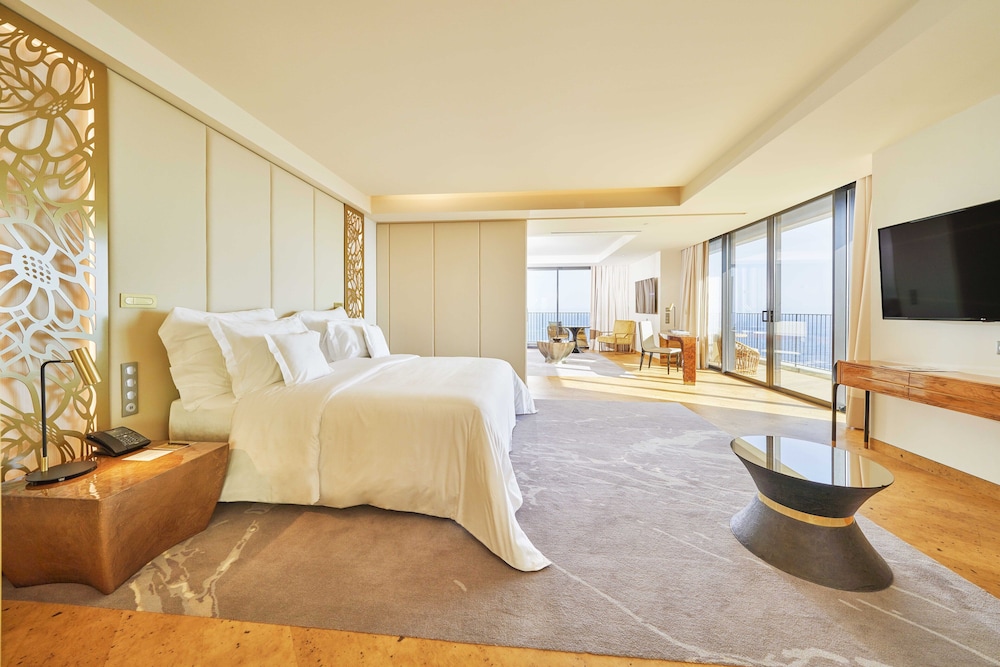 Ocean, Superior, Suite, King Bed, Sofa