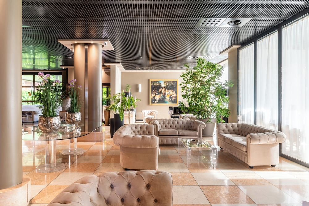 Hotel Palace Verona 45/70