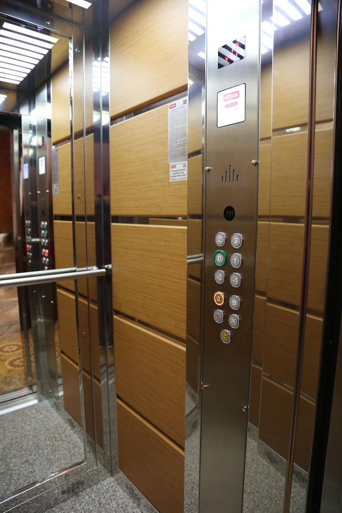 Terra Suites 4/60