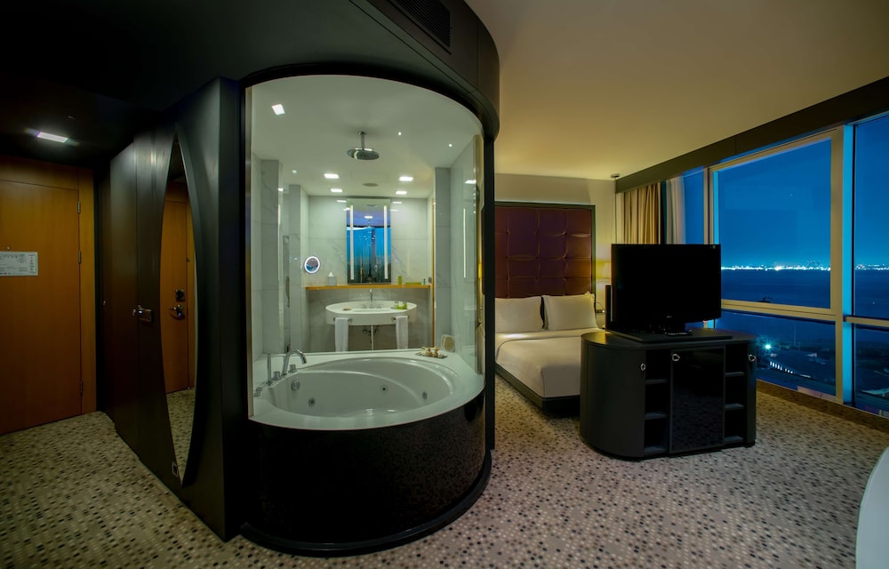 Doubletree By Hilton Hotel Istanbul - Moda 64/90