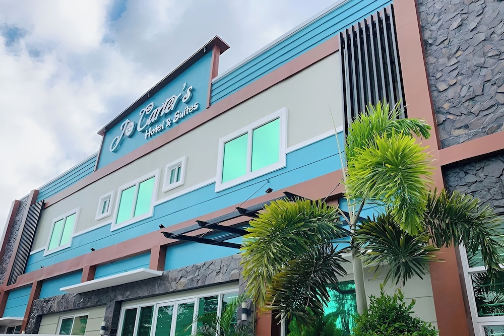 Jo Carter's Hotel & Suites 7/60
