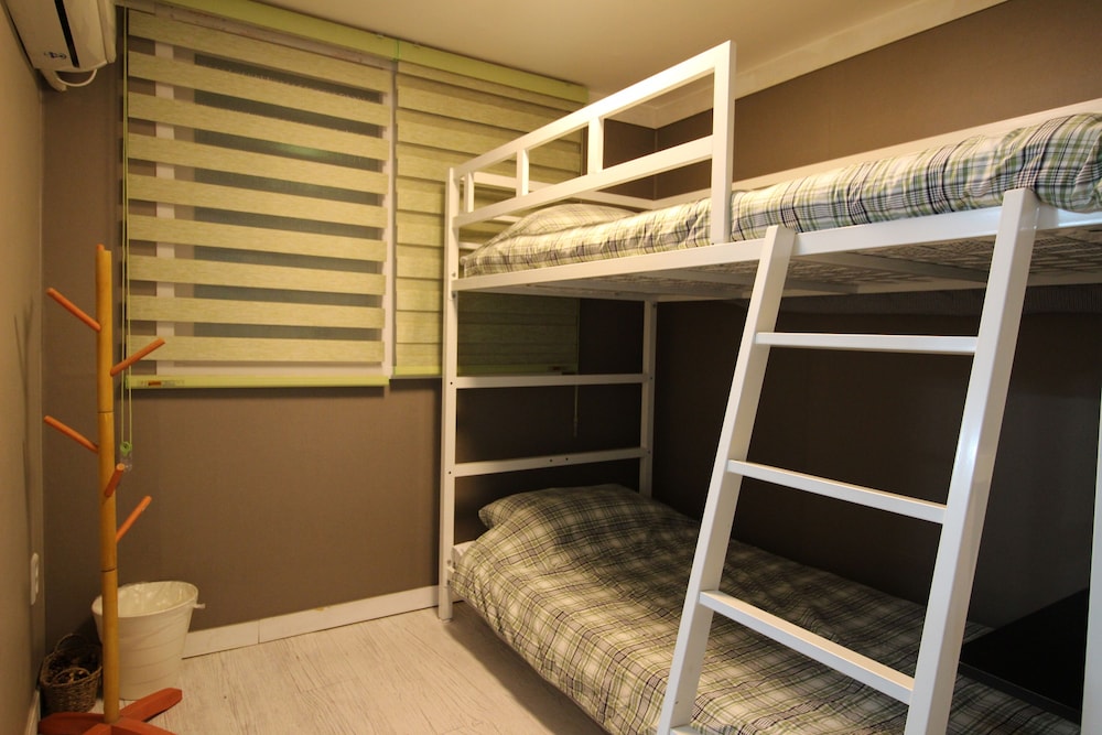 Bunk Guest House - Hostel 15/72
