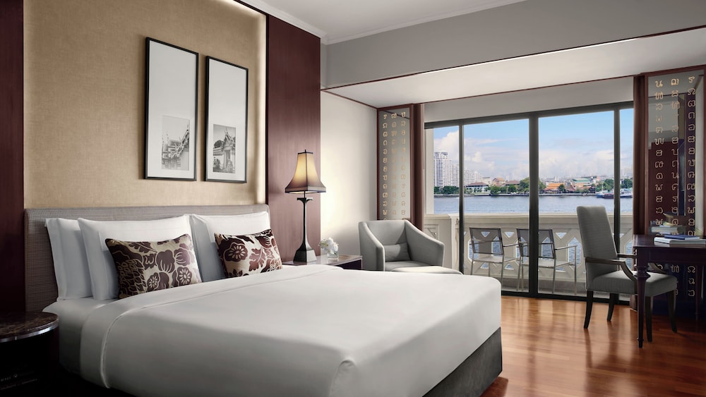 Anantara Riverside Bangkok Resort 12/43