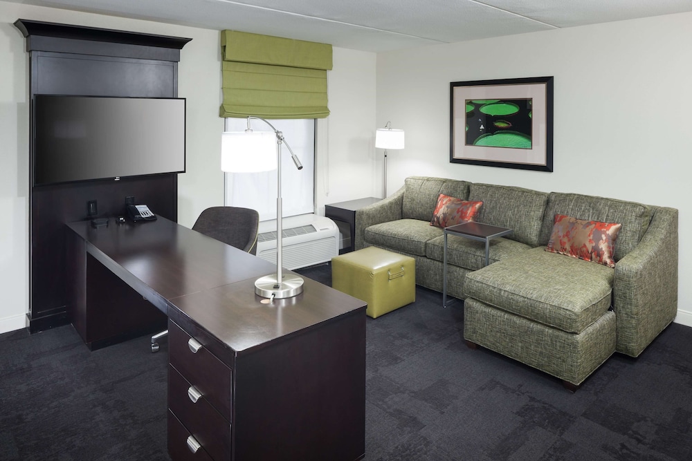 Hampton Inn & Suites Gainesville Downtown 29/55