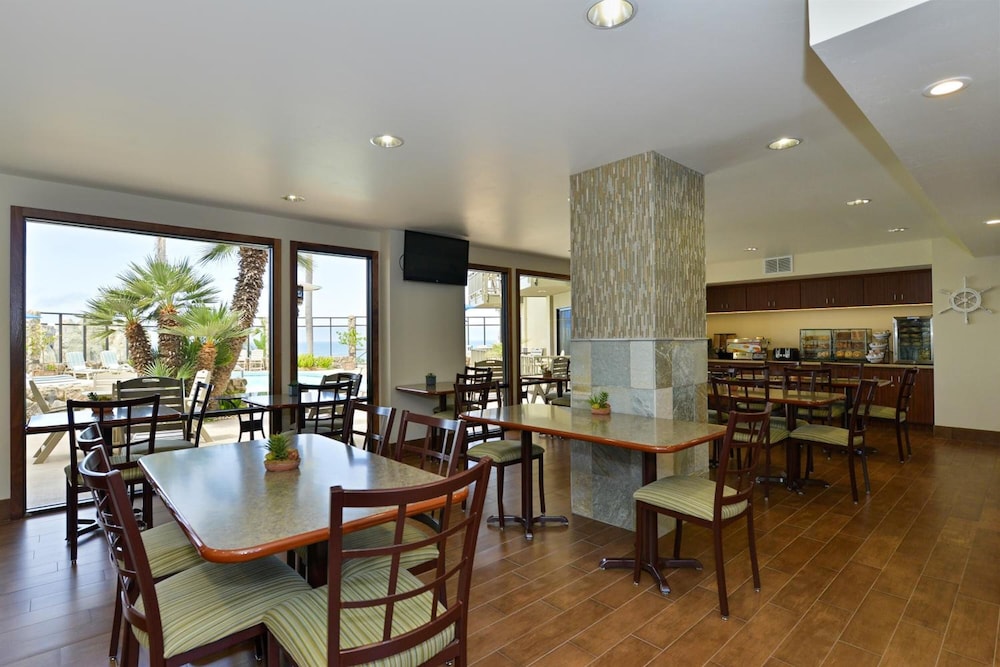 Inn at the Cove 41/64
