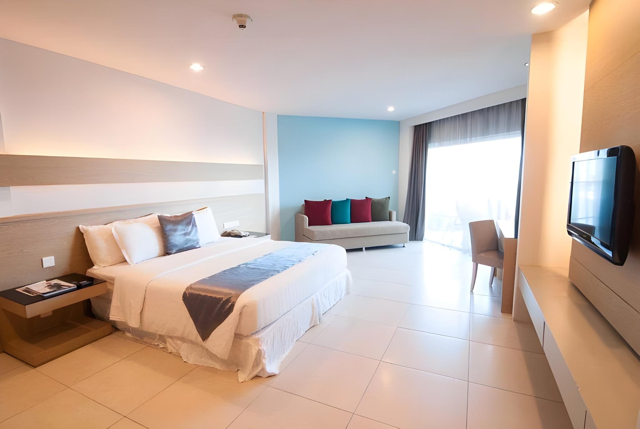 غرفة كومفورت بسرير كينج، Century Langkasuka Resort 2/3