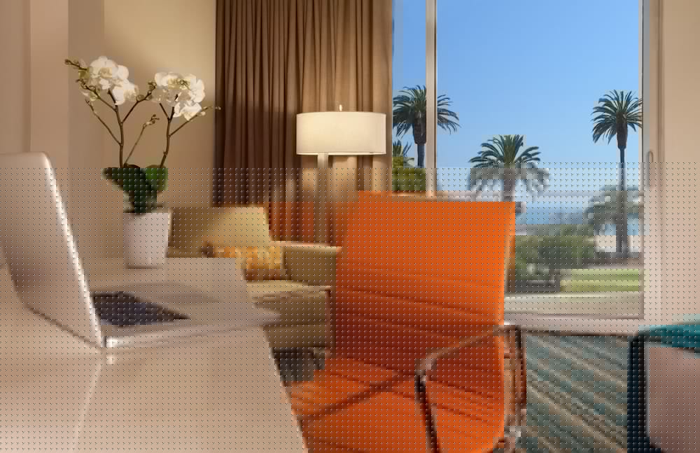 Shore Hotel 37/50