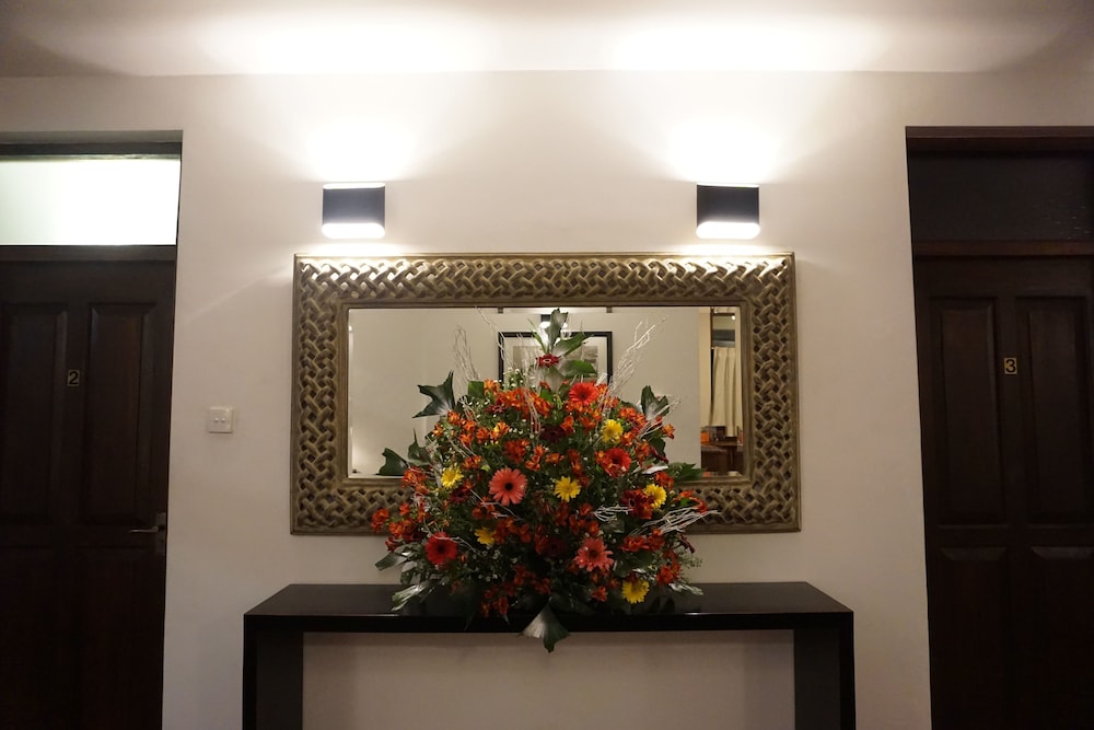 The Villa In Lavinia 40/57