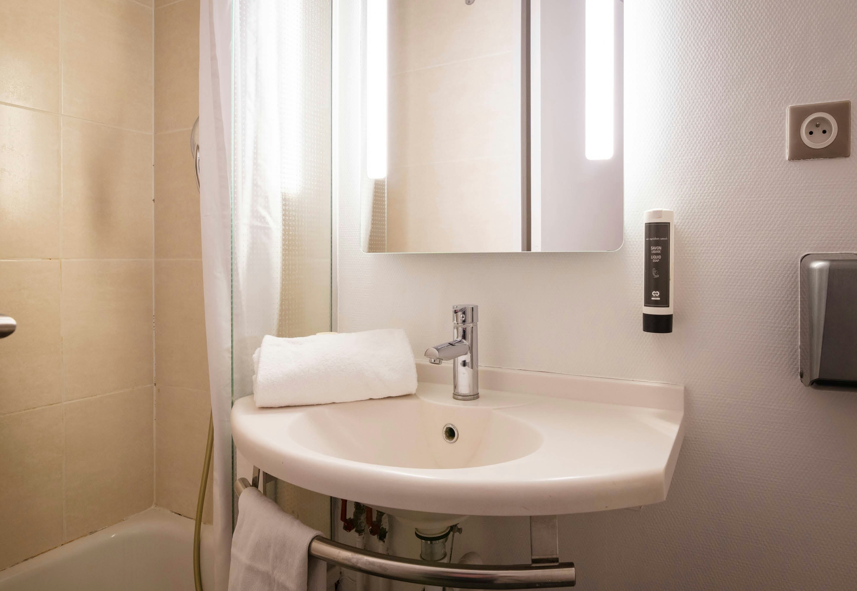 B&B HOTEL Avignon 1 36/37