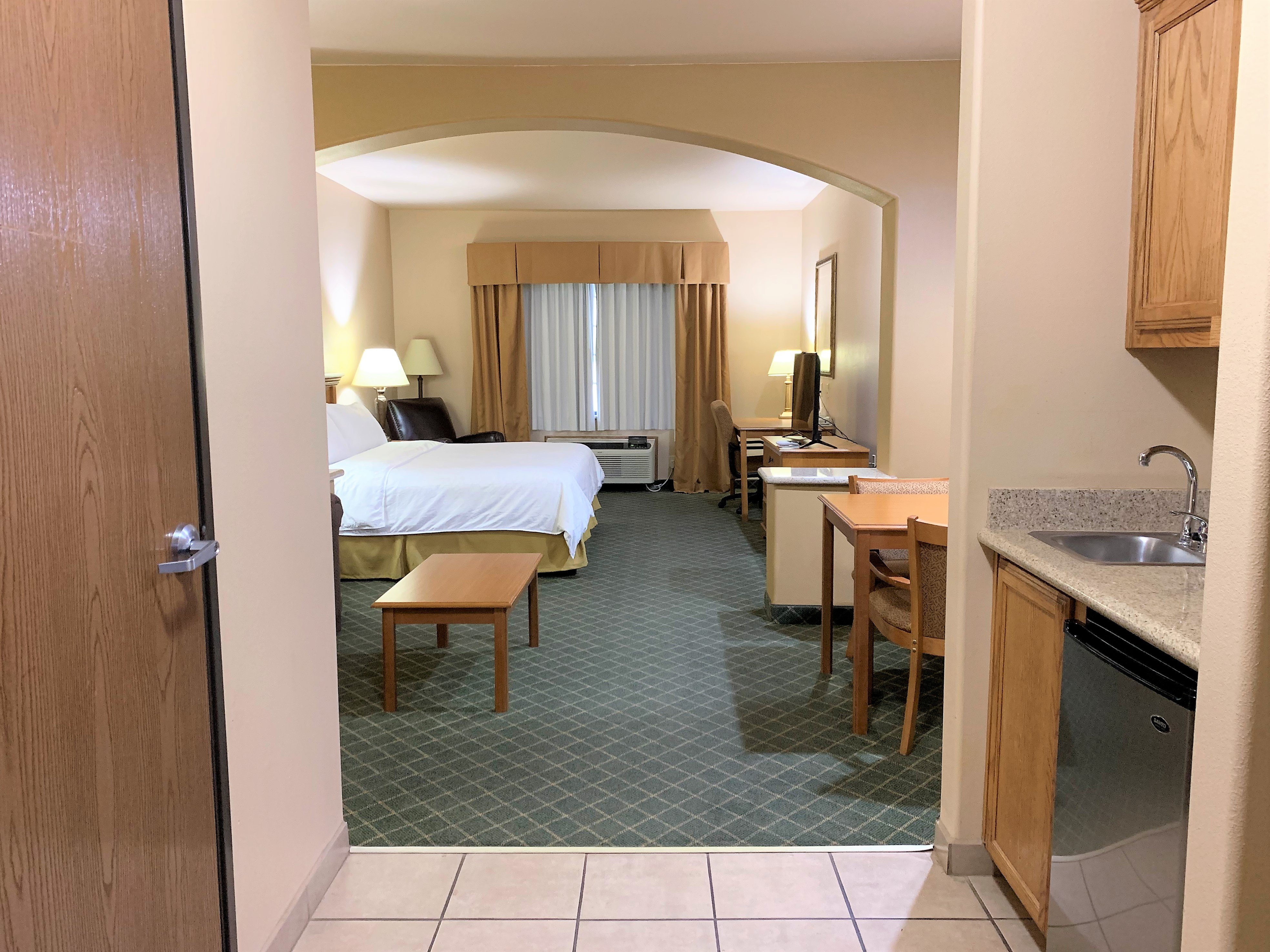 Holiday Inn Express Hotel Suites Alice 62/62