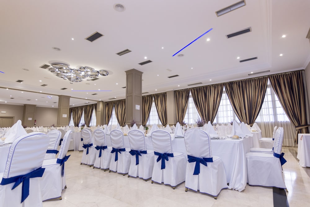 Hotel Castilla Vieja 30/33