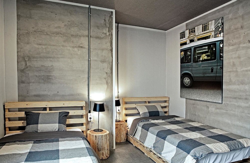 Mido Hostel 31/62