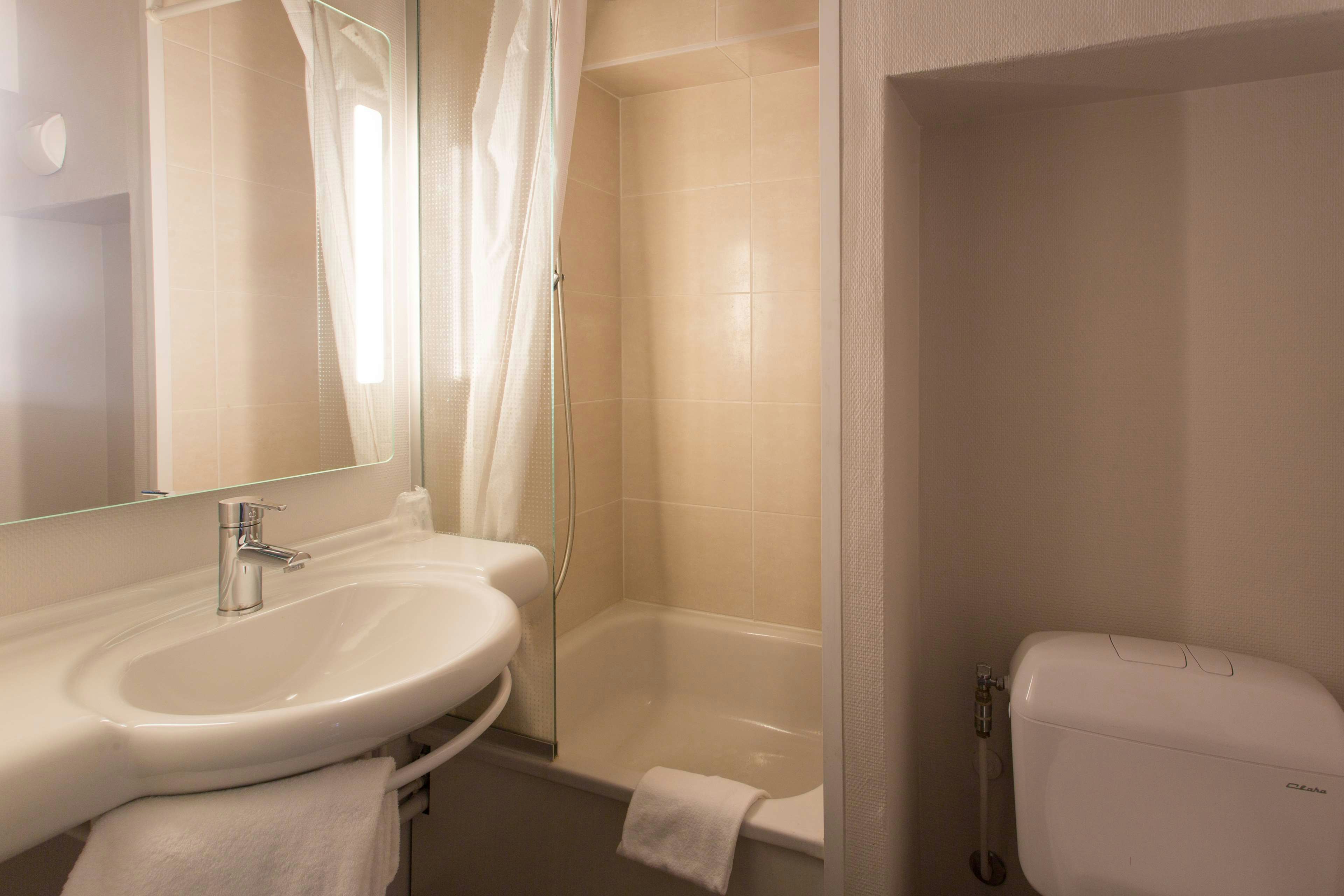 B&B Hotel Douai Parc Des Expos Cuincy 24/24