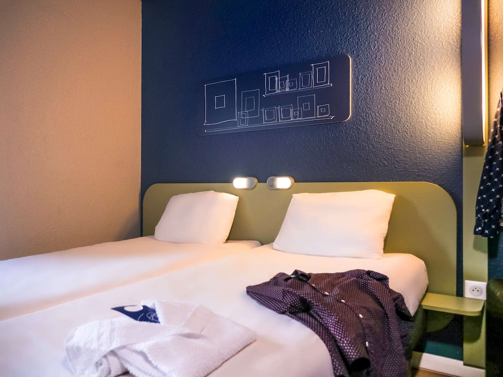 ibis budget Arles Sud Fourchon 23/43
